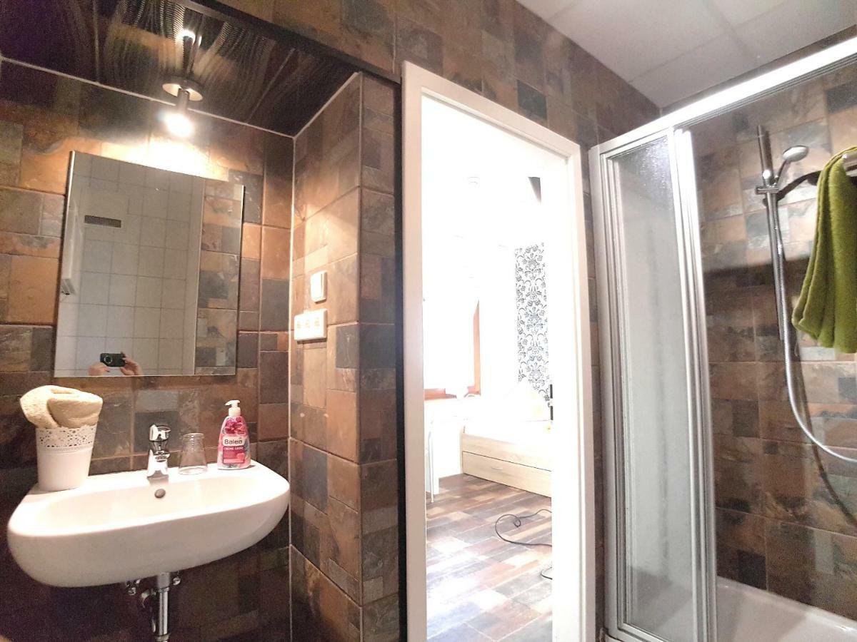 Boardinghouse Sinsheim Zentral Am Burgplatz Hostel ภายนอก รูปภาพ